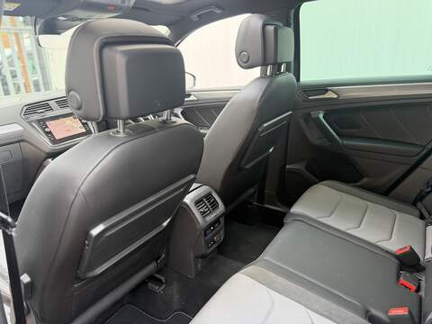 Volkswagen Tiguan 1.5 TSI EVO R-Line Tech SUV 5dr Petrol DSG Euro 6 (s/s) (150 ps) - U723