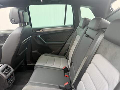Volkswagen Tiguan 1.5 TSI EVO R-Line Tech SUV 5dr Petrol DSG Euro 6 (s/s) (150 ps) - U723