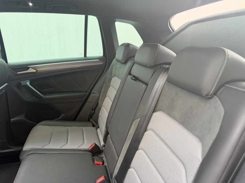 Volkswagen Tiguan 1.5 TSI EVO R-Line Tech SUV 5dr Petrol DSG Euro 6 (s/s) (150 ps) - U723
