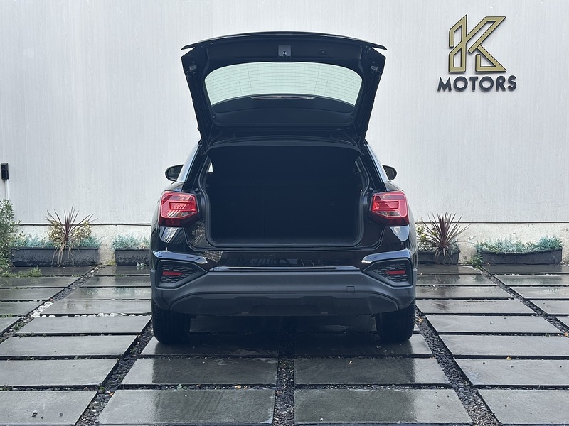 Audi Q2 1.0 TFSI 30 Technik SUV 5dr Petrol Manual Euro 6 (s/s) (110 ps) - U728