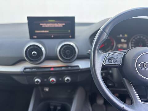 Audi Q2 1.0 TFSI 30 Technik SUV 5dr Petrol Manual Euro 6 (s/s) (110 ps) - U728