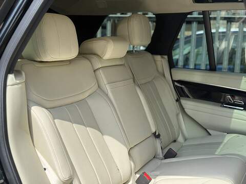 Land Rover Range Rover 3.0 P400 MHEV HSE SUV 5dr Petrol Auto 4WD Euro 6 (s/s) (400 ps) - U731