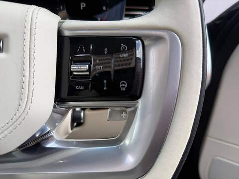 Land Rover Range Rover 3.0 P400 MHEV HSE SUV 5dr Petrol Auto 4WD Euro 6 (s/s) (400 ps) - U731
