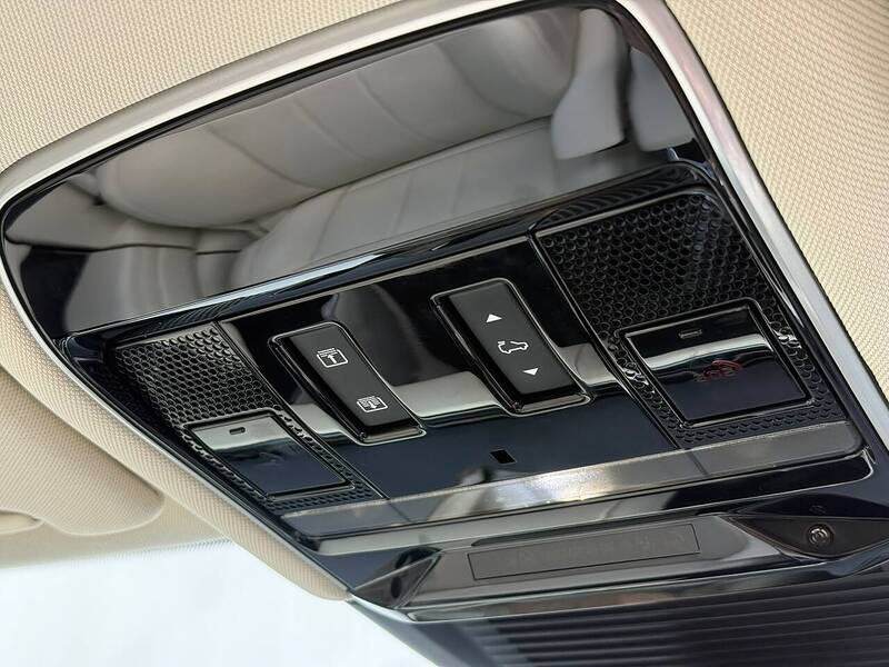 Land Rover Range Rover 3.0 P400 MHEV HSE SUV 5dr Petrol Auto 4WD Euro 6 (s/s) (400 ps) - U731