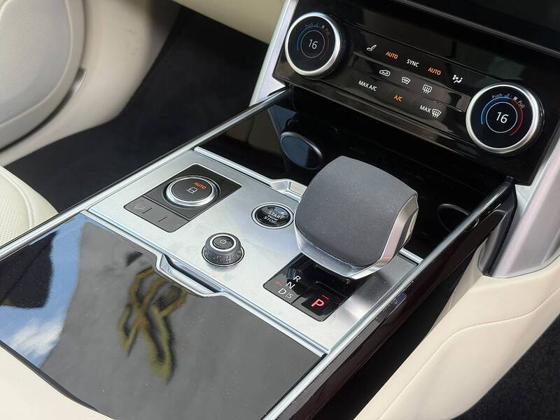 Land Rover Range Rover 3.0 P400 MHEV HSE SUV 5dr Petrol Auto 4WD Euro 6 (s/s) (400 ps) - U731