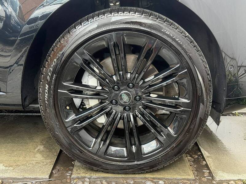 Land Rover Range Rover 3.0 P400 MHEV HSE SUV 5dr Petrol Auto 4WD Euro 6 (s/s) (400 ps) - U731
