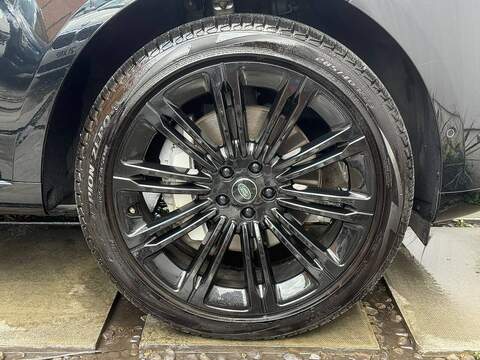 Land Rover Range Rover 3.0 P400 MHEV HSE SUV 5dr Petrol Auto 4WD Euro 6 (s/s) (400 ps) - U731