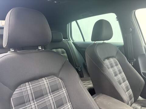 Volkswagen Golf 2.0 TDI GTD Hatchback 5dr Diesel DSG Euro 6 (s/s) (184 ps) - U732