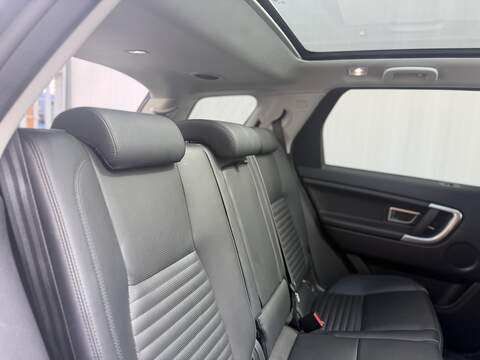Land Rover Discovery Sport TD4 HSE Luxury - U734