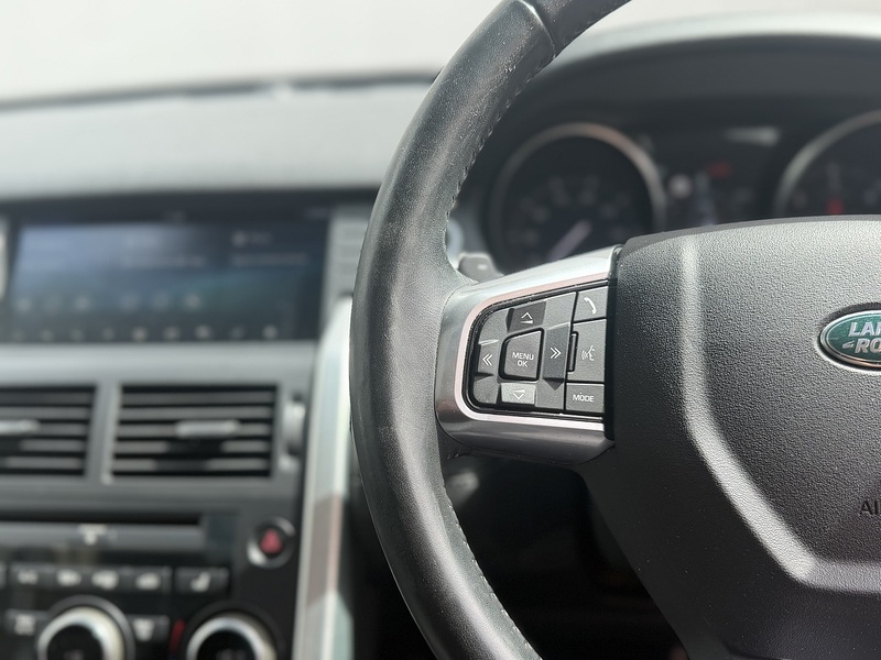 Land Rover Discovery Sport TD4 HSE Luxury - U734