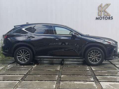 Lexus NX 2.5 350h SUV 5dr Petrol Hybrid E-CVT 4WD Euro 6 (s/s) (245 ps) - U735
