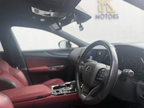 Lexus NX 2.5 350h SUV 5dr Petrol Hybrid E-CVT 4WD Euro 6 (s/s) (245 ps) - U735
