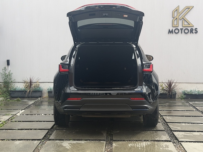 Lexus NX 2.5 350h SUV 5dr Petrol Hybrid E-CVT 4WD Euro 6 (s/s) (245 ps) - U735