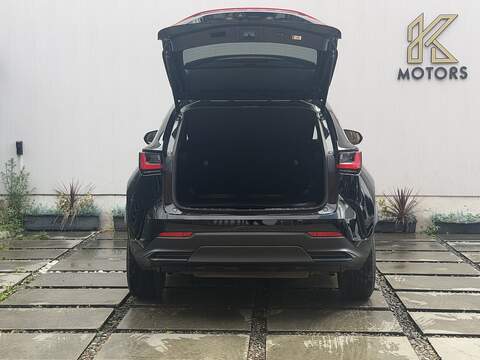 Lexus NX 2.5 350h SUV 5dr Petrol Hybrid E-CVT 4WD Euro 6 (s/s) (245 ps) - U735