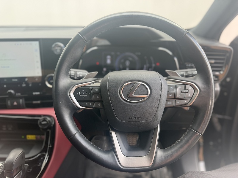 Lexus NX 2.5 350h SUV 5dr Petrol Hybrid E-CVT 4WD Euro 6 (s/s) (245 ps) - U735