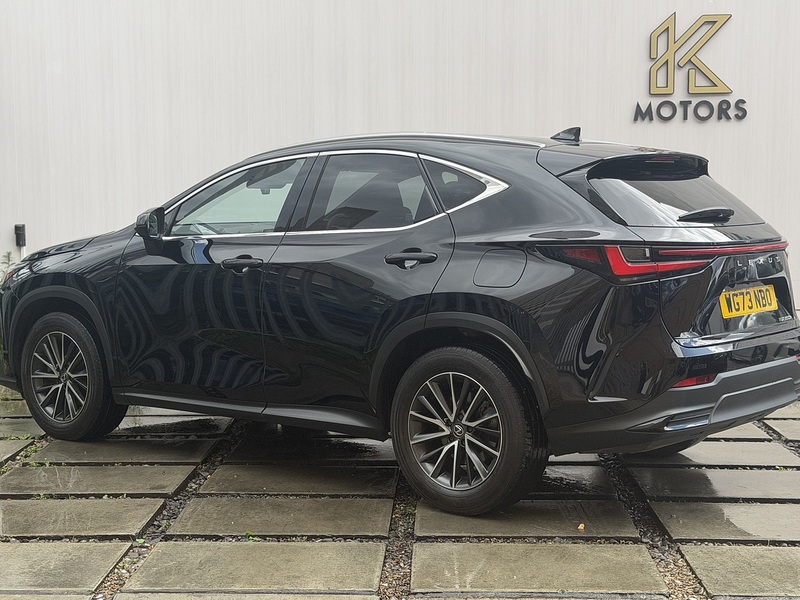 Lexus NX 2.5 350h SUV 5dr Petrol Hybrid E-CVT 4WD Euro 6 (s/s) (245 ps) - U735