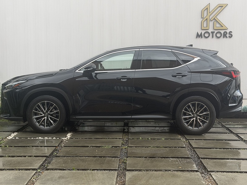 Lexus NX 2.5 350h SUV 5dr Petrol Hybrid E-CVT 4WD Euro 6 (s/s) (245 ps) - U735