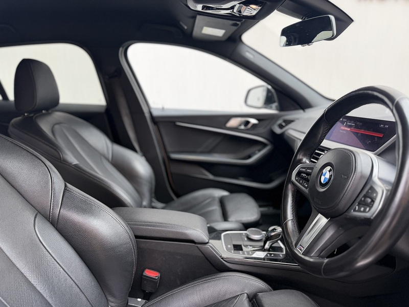 BMW 1 Series 1.5 118i M Sport Hatchback 5dr Petrol DCT Euro 6 (s/s) (140 ps) - U756
