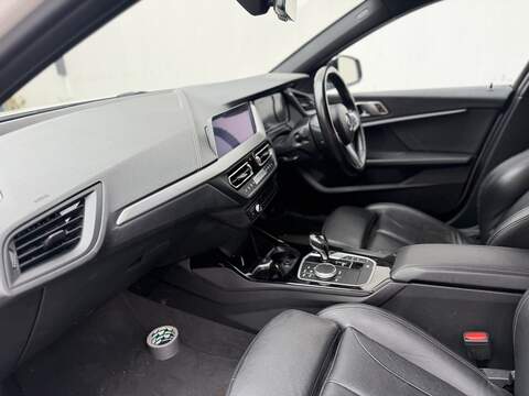 BMW 1 Series 1.5 118i M Sport Hatchback 5dr Petrol DCT Euro 6 (s/s) (140 ps) - U756