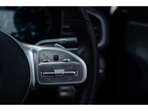 Mercedes-Benz GLE 2.0 GLE350de 31.2kWh AMG Line (Premium Plus) SUV 5dr Diesel Plug-in Hybrid G-Tronic 4MATIC Euro 6 - U88