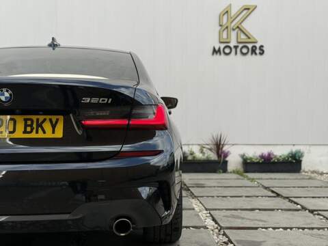 BMW 3 Series 2.0 320i M Sport Saloon 4dr Petrol Auto Euro 6 (s/s) (184 ps) - U91