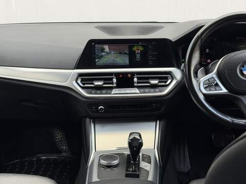 BMW 3 Series 2.0 320i M Sport Saloon 4dr Petrol Auto Euro 6 (s/s) (184 ps) - U91