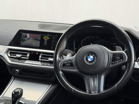 BMW 3 Series 2.0 320i M Sport Saloon 4dr Petrol Auto Euro 6 (s/s) (184 ps) - U91