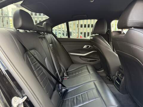 BMW 3 Series 2.0 320i M Sport Saloon 4dr Petrol Auto Euro 6 (s/s) (184 ps) - U91