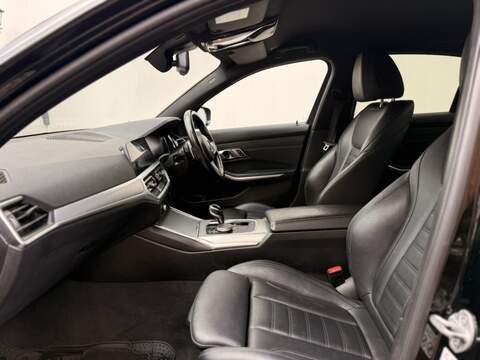 BMW 3 Series 2.0 320i M Sport Saloon 4dr Petrol Auto Euro 6 (s/s) (184 ps) - U91