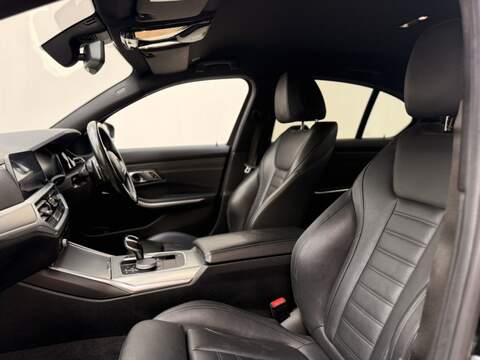 BMW 3 Series 2.0 320i M Sport Saloon 4dr Petrol Auto Euro 6 (s/s) (184 ps) - U91
