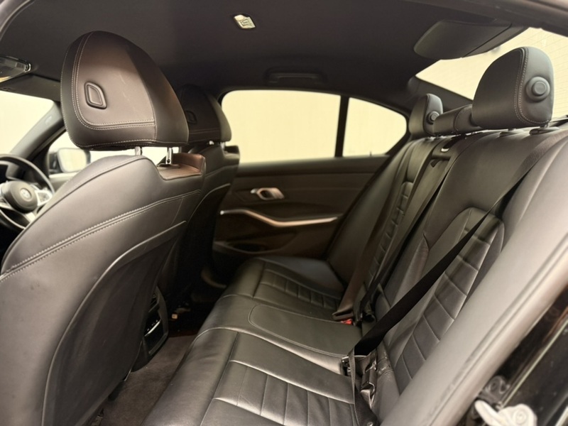 BMW 3 Series 2.0 320i M Sport Saloon 4dr Petrol Auto Euro 6 (s/s) (184 ps) - U91