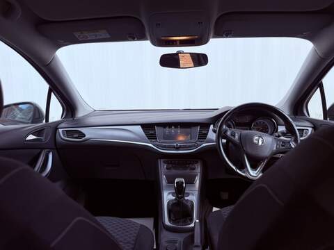 Vauxhall Astra 1.0i Turbo ecoFLEX Energy Hatchback 5dr Petrol Manual Euro 6 (s/s) (105 ps) - U92