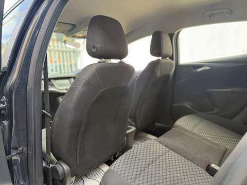 Vauxhall Astra 1.0i Turbo ecoFLEX Energy Hatchback 5dr Petrol Manual Euro 6 (s/s) (105 ps) - U92