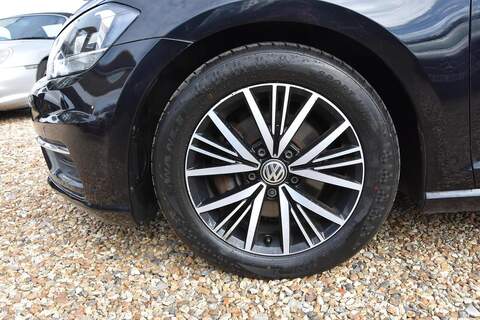 Volkswagen Golf 1.5 TSI EVO SE Nav DSG Euro 6 (s/s) 5dr - U1596