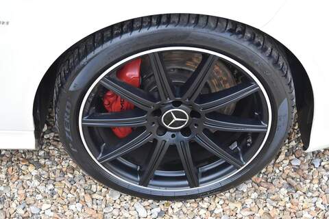 Mercedes-Benz E Class E Class - U1605