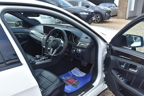 Mercedes-Benz E Class E Class - U1605