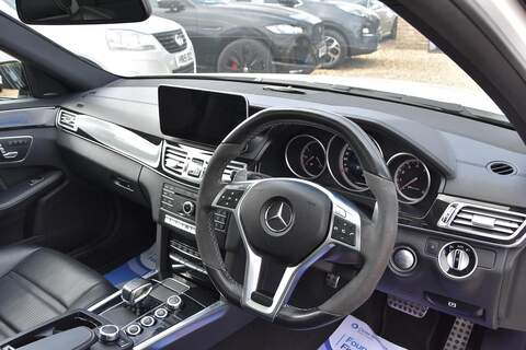 Mercedes-Benz E Class E Class - U1605
