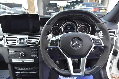 Mercedes-Benz E Class E Class - U1605