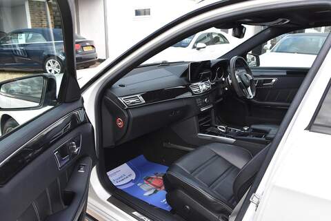 Mercedes-Benz E Class E Class - U1605