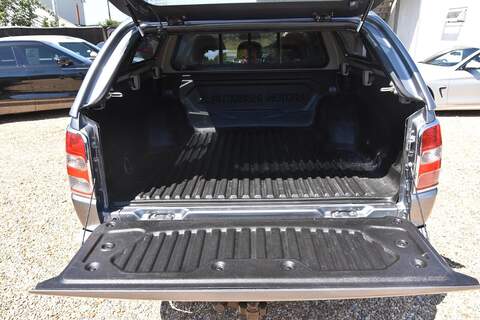 Mitsubishi L200 L200 2.4 DI-D DC Barbarian Auto 4WD Euro 6 4dr - U1650