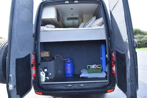 Volkswagen Crafter 2.0 TDI CR35 Panel Van 4dr Diesel Manual L2 H3 (234 g/km, 134 bhp) - U1671