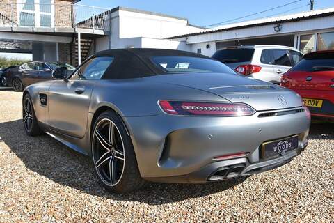 Mercedes-Benz AMG GT 4.0 V8 BiTurbo GPF C Roadster 2dr Petrol SpdS DCT Euro 6 (s/s) (557 ps) - U1678