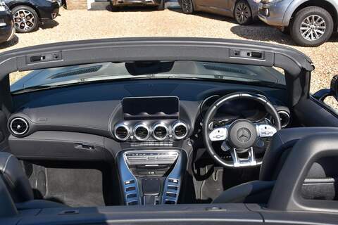 Mercedes-Benz AMG GT 4.0 V8 BiTurbo GPF C Roadster 2dr Petrol SpdS DCT Euro 6 (s/s) (557 ps) - U1678