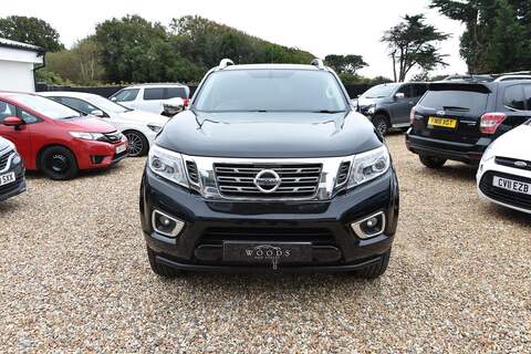 Nissan Navara 2.3 dCi Tekna Pickup Double Cab 4dr Diesel Auto 4WD Euro 6 (190 ps) - U1685