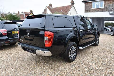 Nissan Navara 2.3 dCi Tekna Pickup Double Cab 4dr Diesel Auto 4WD Euro 6 (190 ps) - U1685