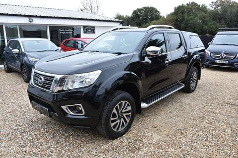 Nissan Navara 2.3 dCi Tekna Pickup Double Cab 4dr Diesel Auto 4WD Euro 6 (190 ps) - U1685