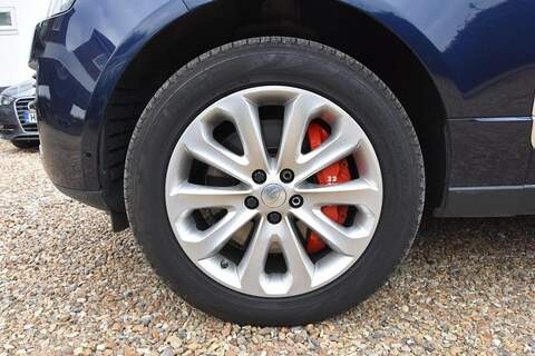 Land Rover Range Rover 4.4 SD V8 Autobiography SUV 5dr Diesel Auto 4WD Euro 6 (s/s) (339 ps) - U1687