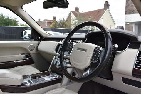 Land Rover Range Rover 4.4 SD V8 Autobiography SUV 5dr Diesel Auto 4WD Euro 6 (s/s) (339 ps) - U1687