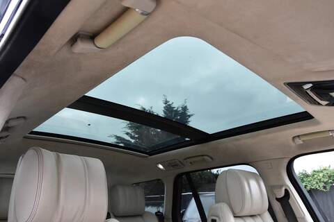 Land Rover Range Rover 4.4 SD V8 Autobiography SUV 5dr Diesel Auto 4WD Euro 6 (s/s) (339 ps) - U1687