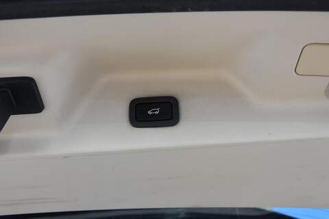 Land Rover Range Rover 4.4 SD V8 Autobiography Auto 4WD Euro 6 (s/s) 5dr - U1693